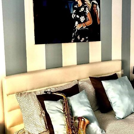 B&B A Casa Dell'Artista Кастельдачча Экстерьер фото