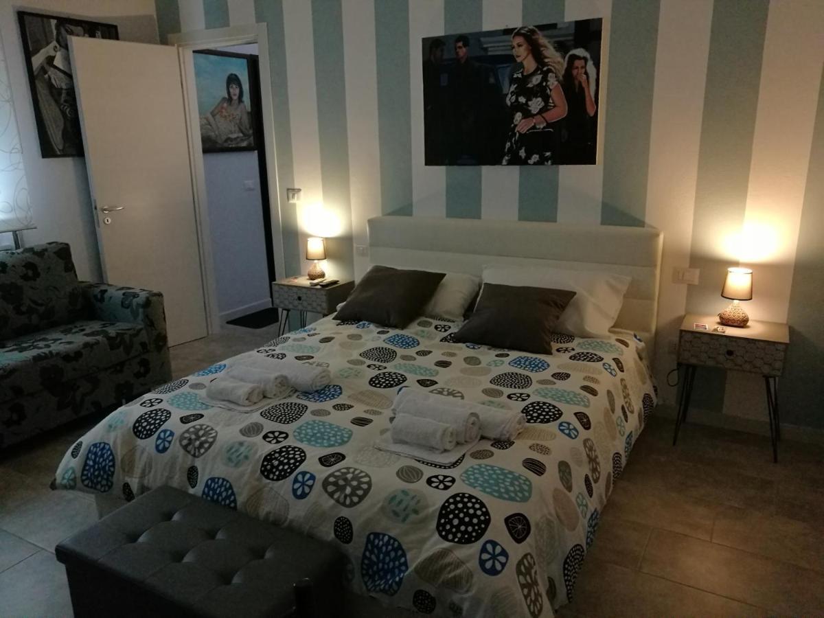 B&B A Casa Dell'Artista Кастельдачча Экстерьер фото