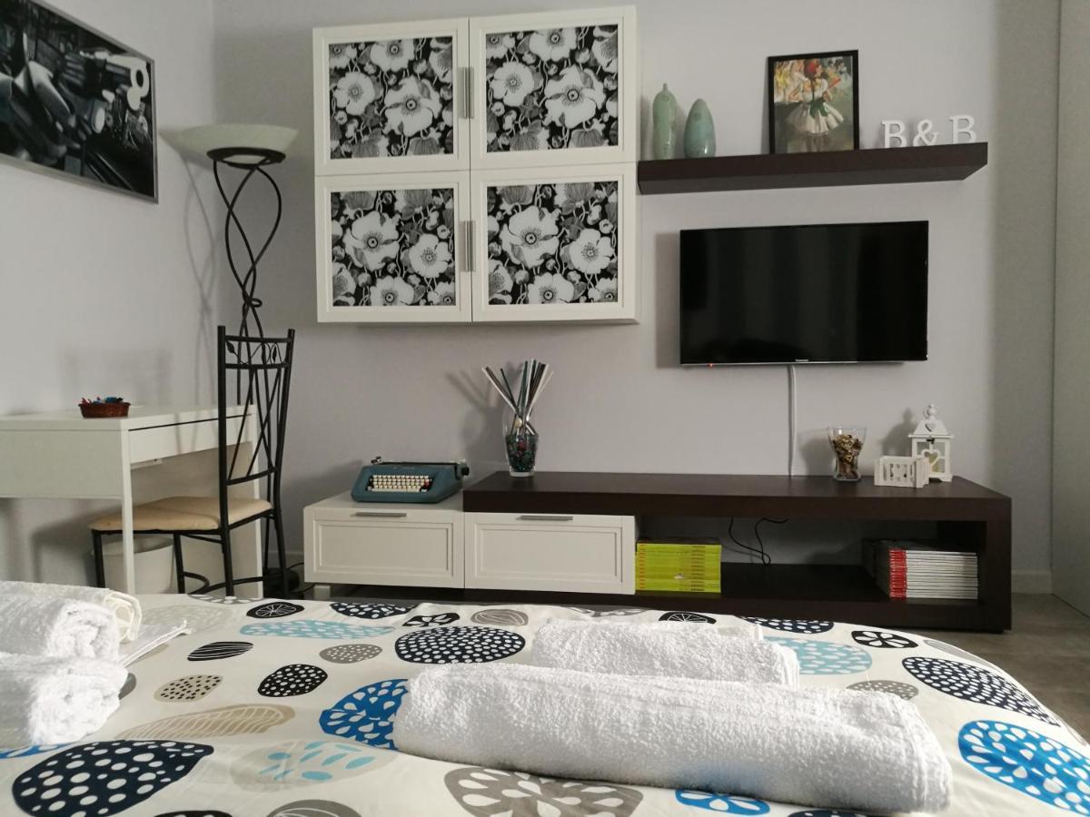 B&B A Casa Dell'Artista Кастельдачча Экстерьер фото