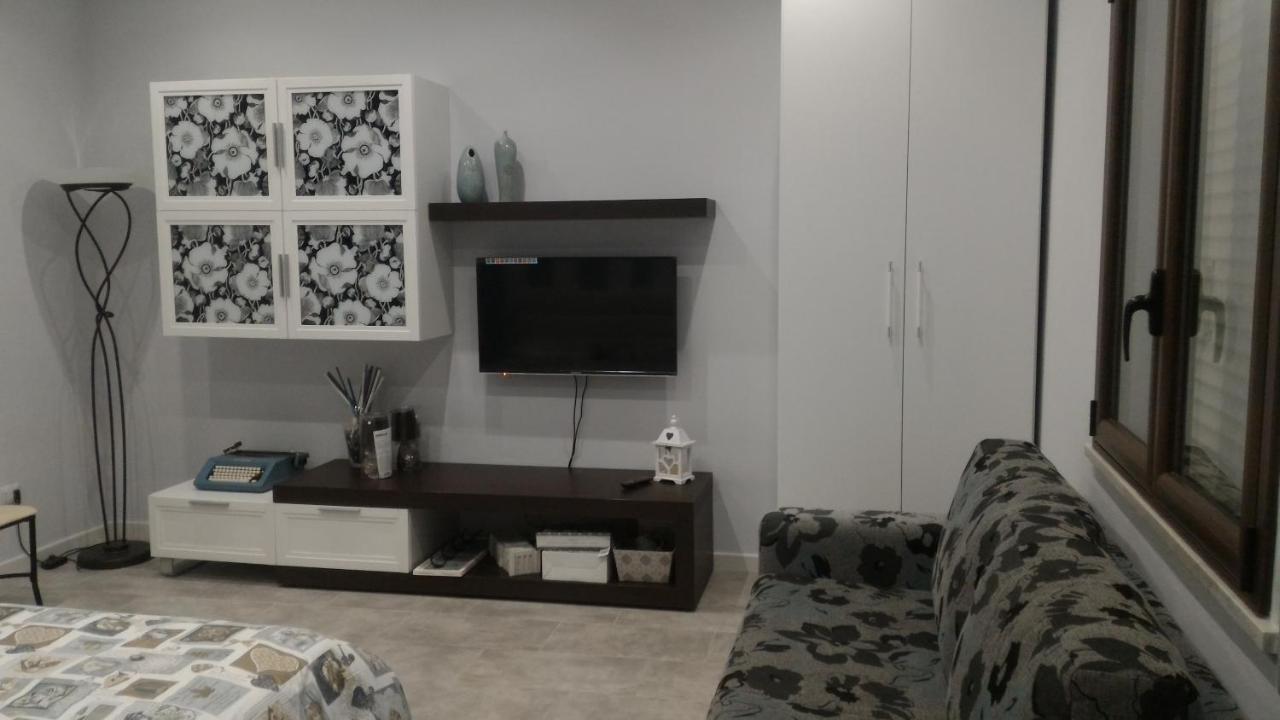 B&B A Casa Dell'Artista Кастельдачча Экстерьер фото