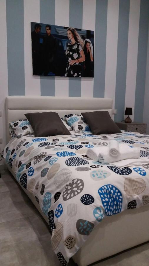 B&B A Casa Dell'Artista Кастельдачча Экстерьер фото
