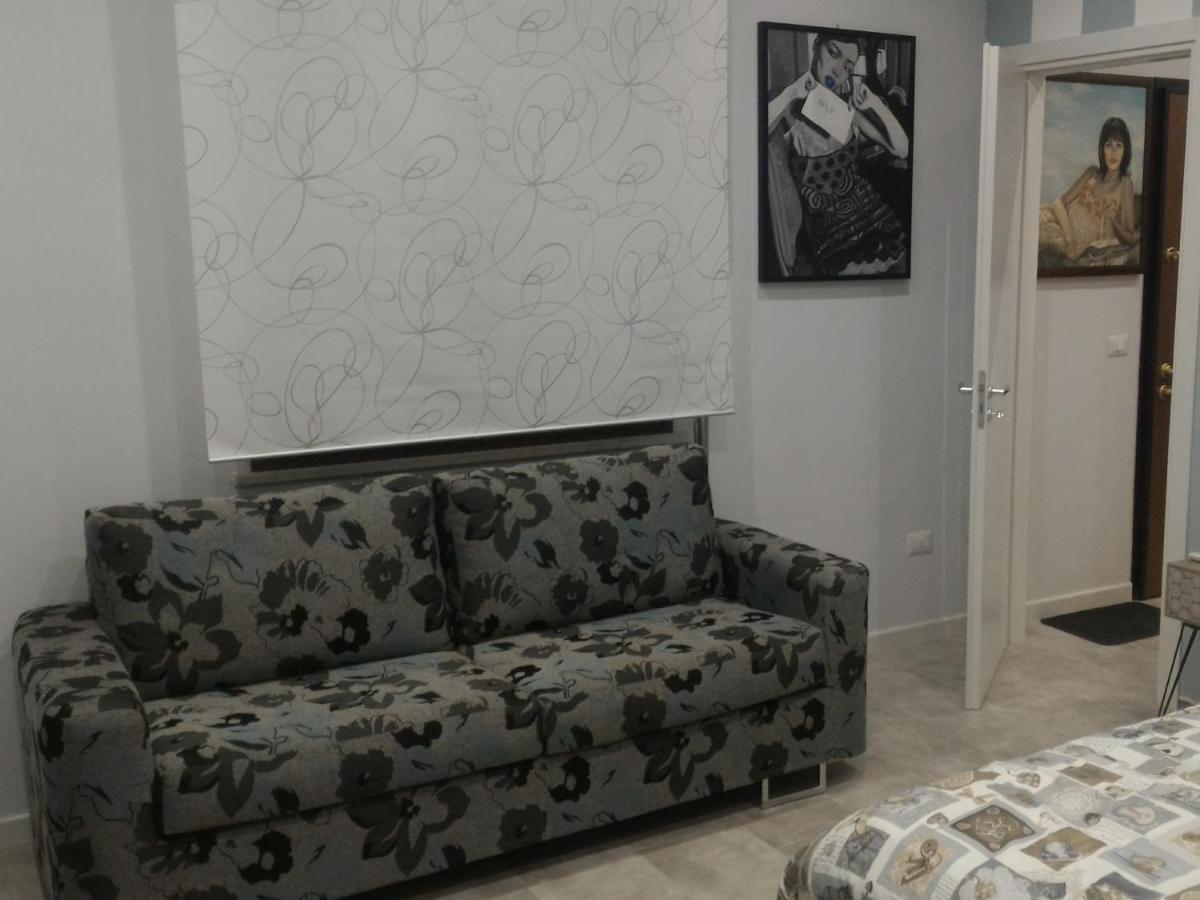 B&B A Casa Dell'Artista Кастельдачча Экстерьер фото