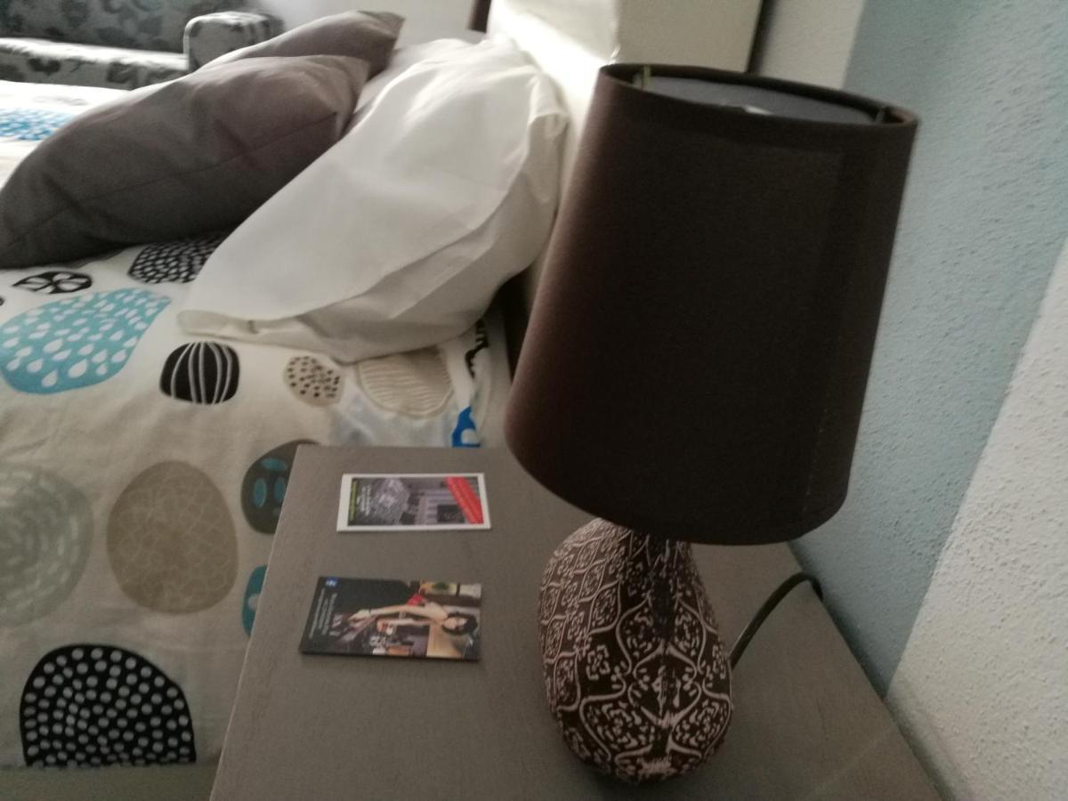 B&B A Casa Dell'Artista Кастельдачча Экстерьер фото